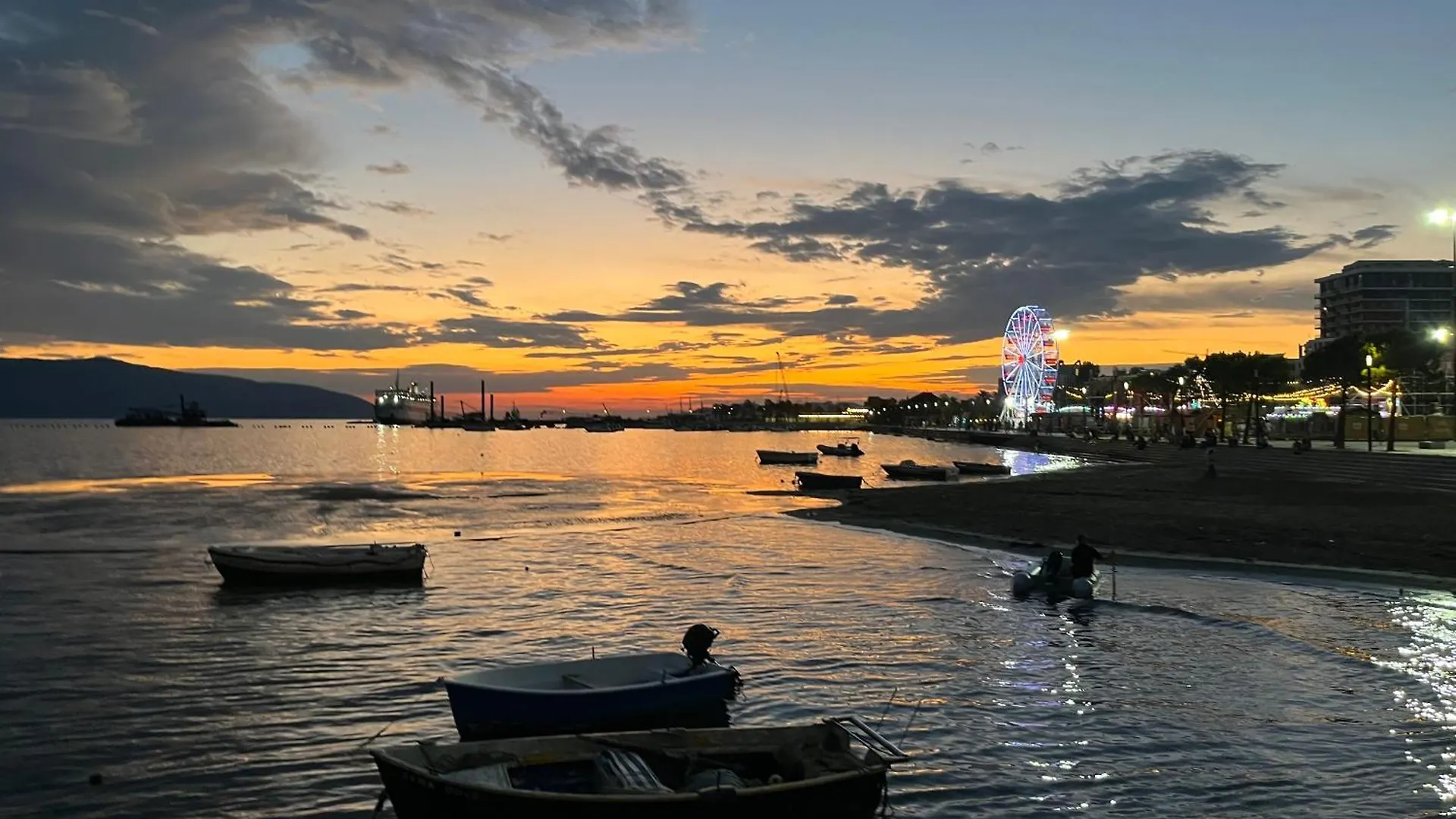 Haris Apartament Vlorë